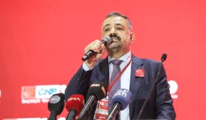 Atanarak geldiği görevde seçilerek güven tazeledi