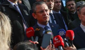 CHP lideri Özgür Özel, devrim şehidi Kubilay ve silah arkadaşlarının anmasına katıldı