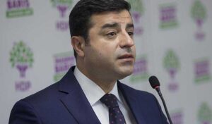 Selahattin Demirtaş, Diyarbakır’a götürüldü