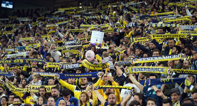 Fenerbahçe taraftarını üzen haber!