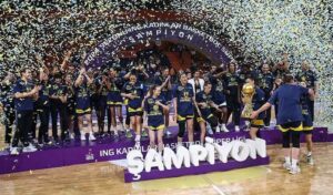 Fenerbahçe Alagöz namağlup şampiyon oldu