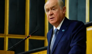 Bahçeli: İnsanından kopan siyasetçinin kaderi dibe çakılmaktır