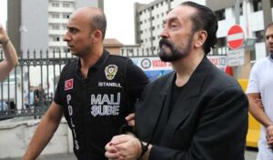 Adnan Oktar davasında dört kişiye tahliye