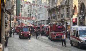 İstiklal Caddesi’nde yangın!