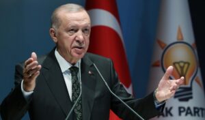 Erdoğan ‘Emniyet’teki deprem’ sorusuna cevap vermedi