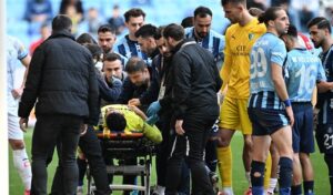 Adana Demirspor kalecisi ambulansla hastaneye kaldırıldı