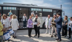 Kuşadalı gençler mobil barista otobüsüyle mesleki beceri kazandı