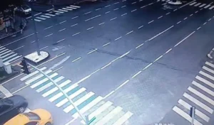 Kütahya’da deprem anı güvenlik kameralarına yansıdı