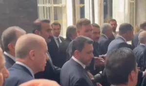 Erdoğan’a sorulan İmamoğlu sorusu kızdırdı: Gazeteciyi iteklediler
